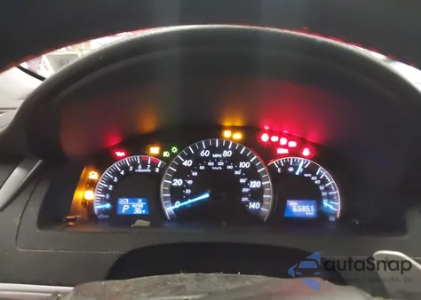 2013 Toyota Camry Se z USA, uszkodzony, nr VIN 4T1BF1FK9DU645035